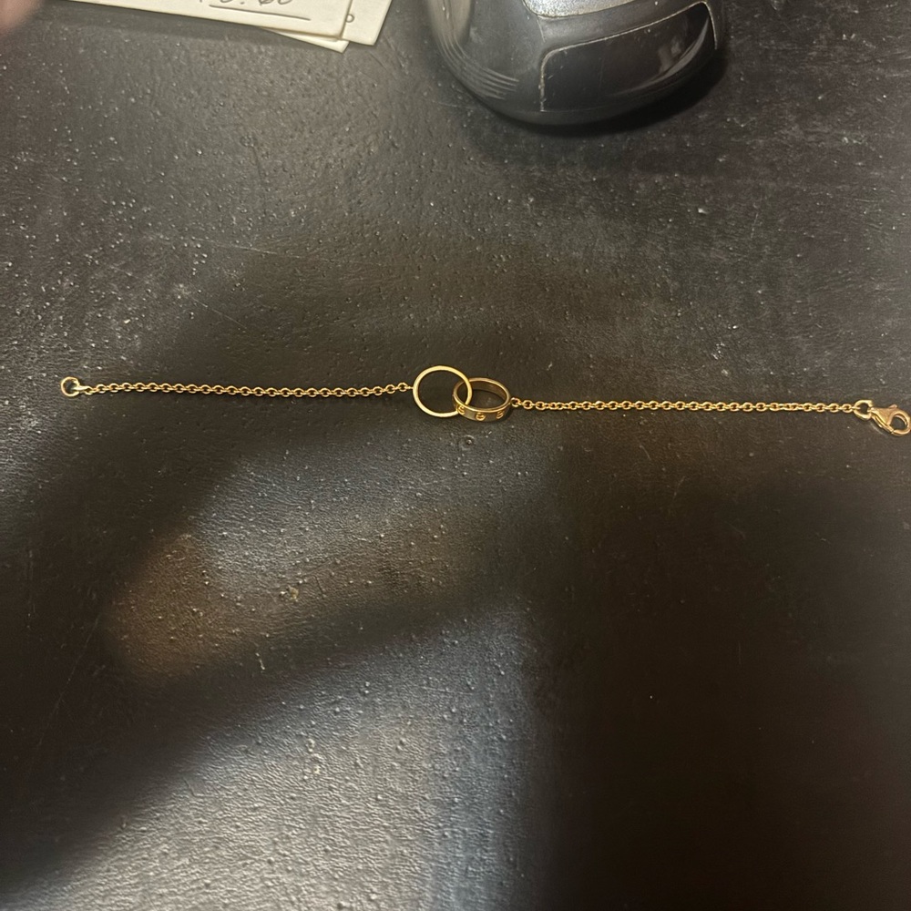 Cartier Gold Interlocking Rings Bracelet with Delicate Chain - Picture 7 of 12